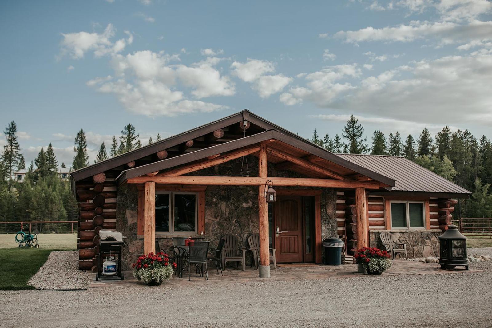 Glacier Homestead Coram Εξωτερικό φωτογραφία