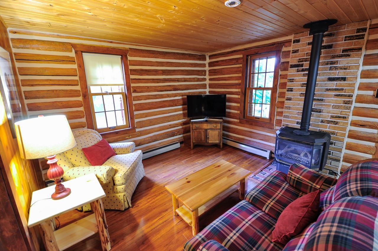 Glacier Homestead Coram Εξωτερικό φωτογραφία