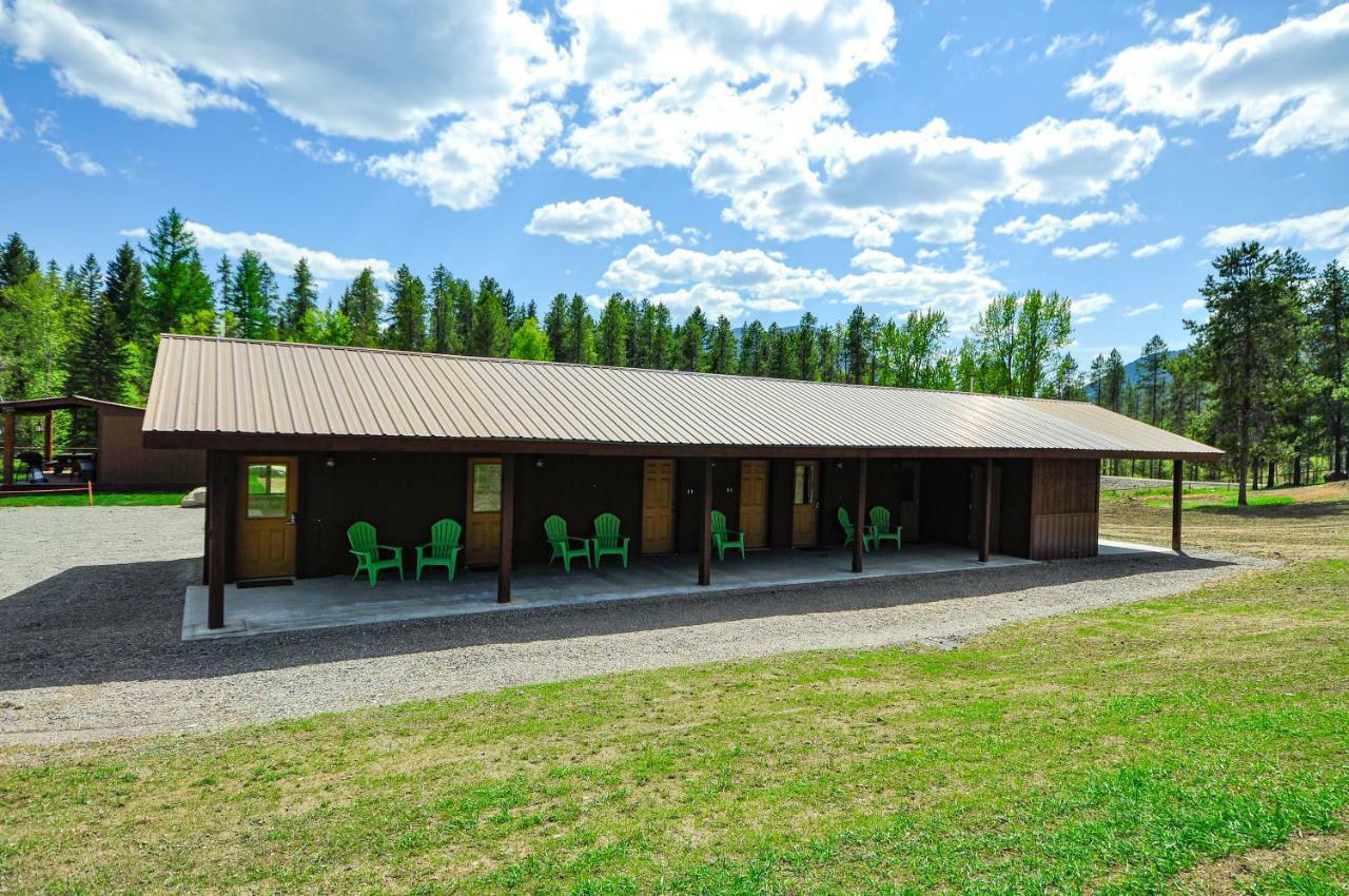 Glacier Homestead Coram Εξωτερικό φωτογραφία